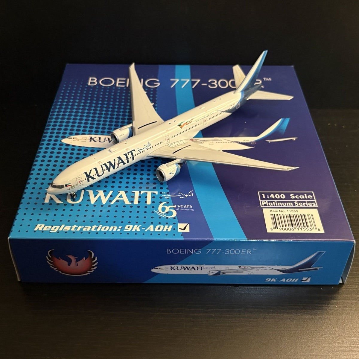 Phoenix Model 1:400 Kuwait Airways Boeing 777-300ER 9K-AOH 65 Years 11553 Scale