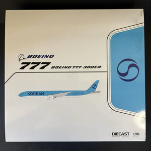 JC Wings 1:200 Korean Air Boeing 777-300ER HL8008 SA2090 Diecast Scale Model