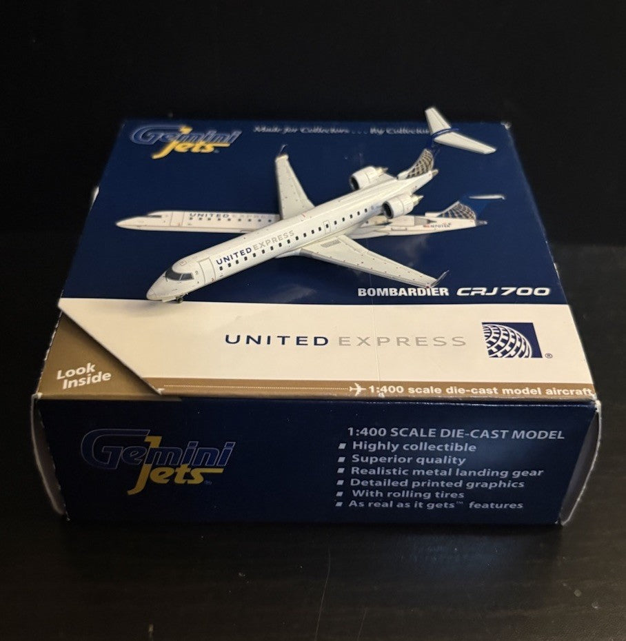 GeminiJets 1:400 United Connection Bombardier CRJ700 N701SK GJUAL1258 Scale
