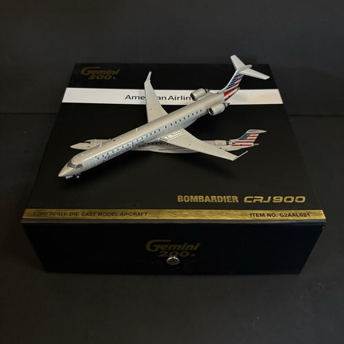GeminiJets 1:200 American Airlines Bombardier CRJ-900 N584NN G2AAL621 Eagle