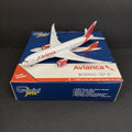 GeminiJets 1:400 Avianca Boeing 787-8 N781AV GJAVA1476 Diecast Scale Model Plane