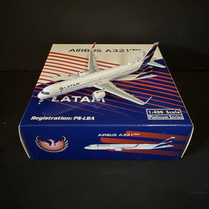 Phoenix Model 1:400 LATAM Airbus A321neo PS-LBA PH412046 Diecast Scale Airplane