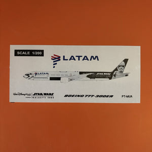 JC Wings 1:200 LATAM Airlines Boeing 777-300ER Galaxy’s Edge PT-MUA EW277W003