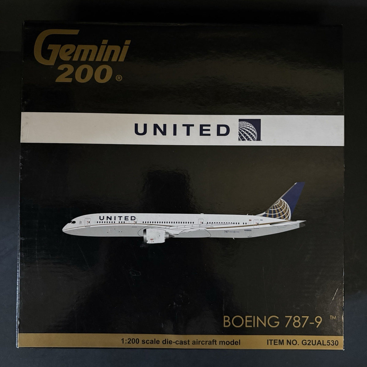 GeminiJets 1:200 United Airlines Boeing 787-9 Dreamliner N38950 G2UAL530 Model