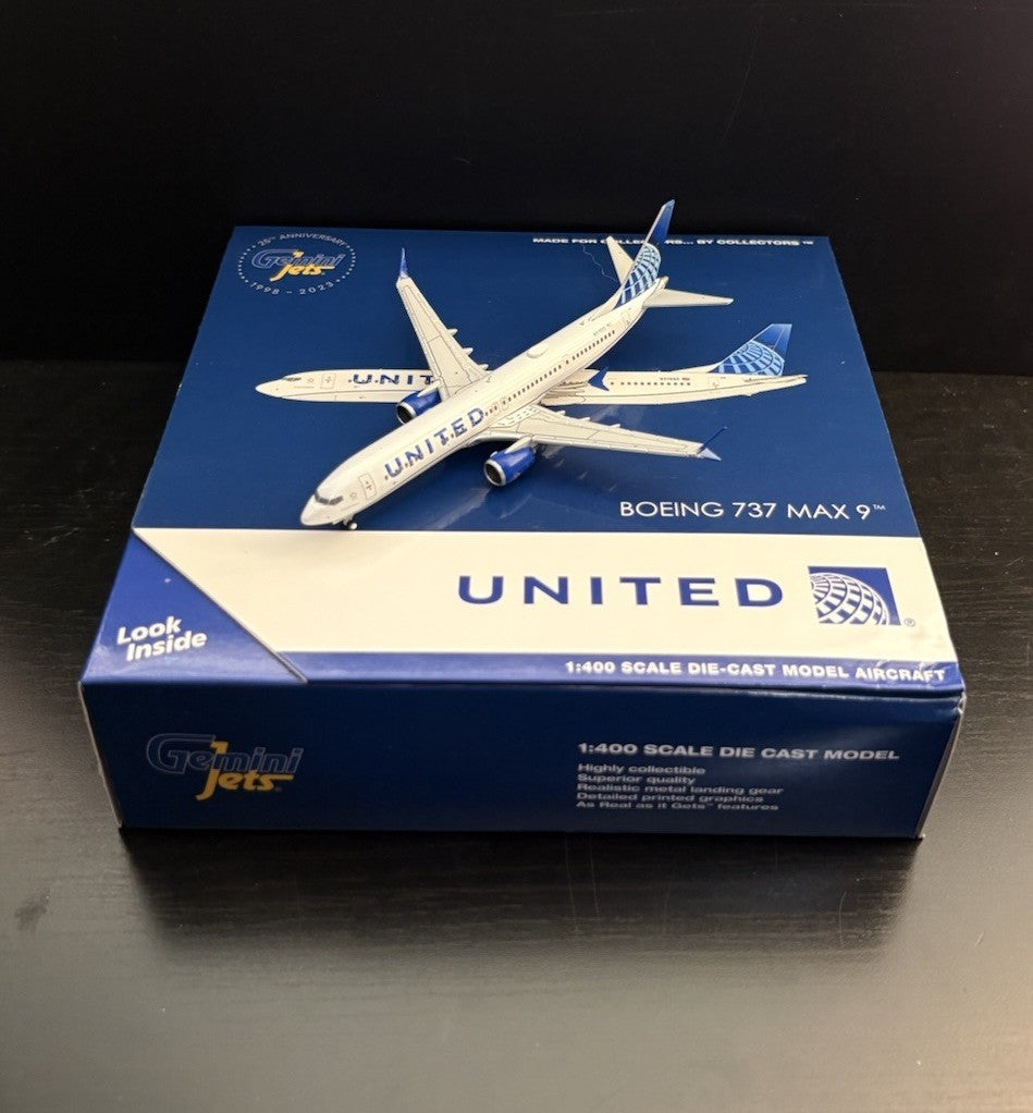 GeminiJets 1:400 United Airlines Boeing 737 MAX 9 N37555 GJUAL2226 Scale Model