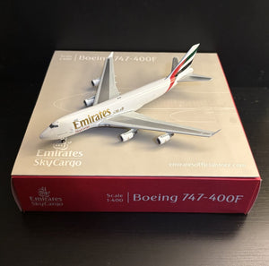 GeminiJets 1:400 Emirates Cargo Boeing 747-400F OO-THC GJUAE1210 Scale Model