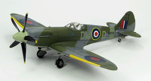 Hobby Master HA7102 1:48 Spitfire Mk.XIVc 610 Sqn Sqn Ldr R Newberry NIB