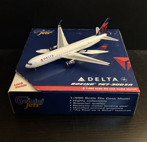 GeminiJets 1:400 Delta Air Lines Boeing 767-300ER N191DN GJDAL984 Airplane Model