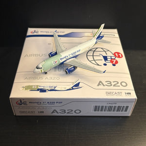 JC Wings 1:400 ST Aerospace Airbus A320-200(P2F) "World's First A320 P2F" D-AAES