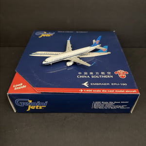 GeminiJets 1:400 China Southern Airlines Embraer ERJ-190 B-3148 GJCSN1522 Model