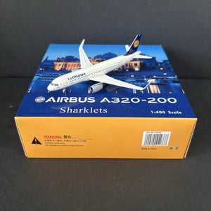 Phoenix Models 1:400 Lufthansa Airbus A320 D-AIZP PH04033 Diecast Scale Airplane