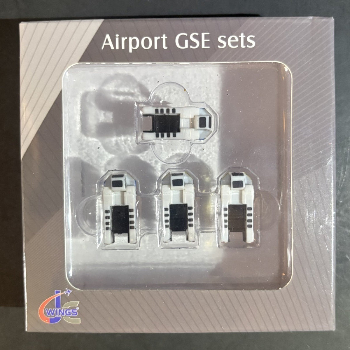 JC Wings 1:400 Swissport BGS Push Back Tug 4-Pack JC4GSE011 Scale Model Airport