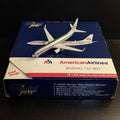 GeminiJets 1:400 American Airlines Boeing 737-800 N962AN GJAAL1140 Scale Model