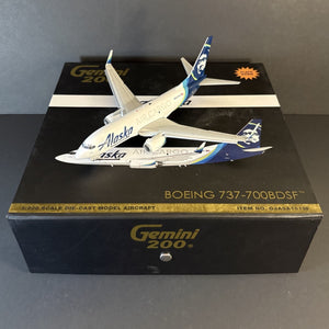 GeminiJets 1:200 Alaska Air Cargo Boeing 737-700F Flaps Down N627AS G2ASA1019F