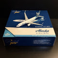 GeminiJets 1:400 Alaska Airlines Boeing 737-800 N563AS GJASA1501 Model Airplane
