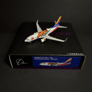 Panda Models 1:400 Southwest Airlines Boeing 737-700 N943WN PMN943WN California