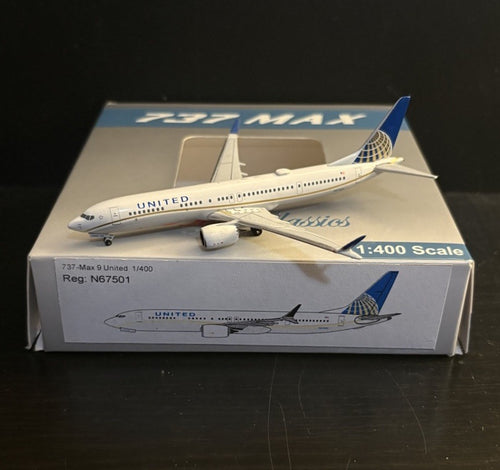 Aeroclassics 1:400 United Airlines Boeing 737 MAX 9 N67501 AC419313 Scale Model