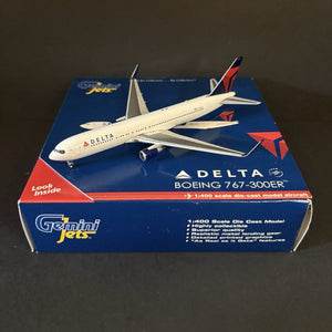 GeminiJets 1:400 Delta Air Lines Boeing 767-300ER N195DN GJDAL1452 Scale Model