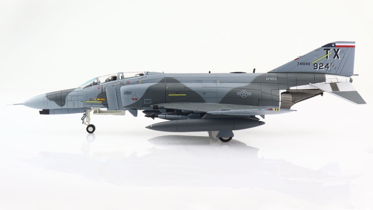 Hobby Master 1:72 F-4E Phantom II 924th TFG 704th TFS Nellis Gunsmoke HA19028