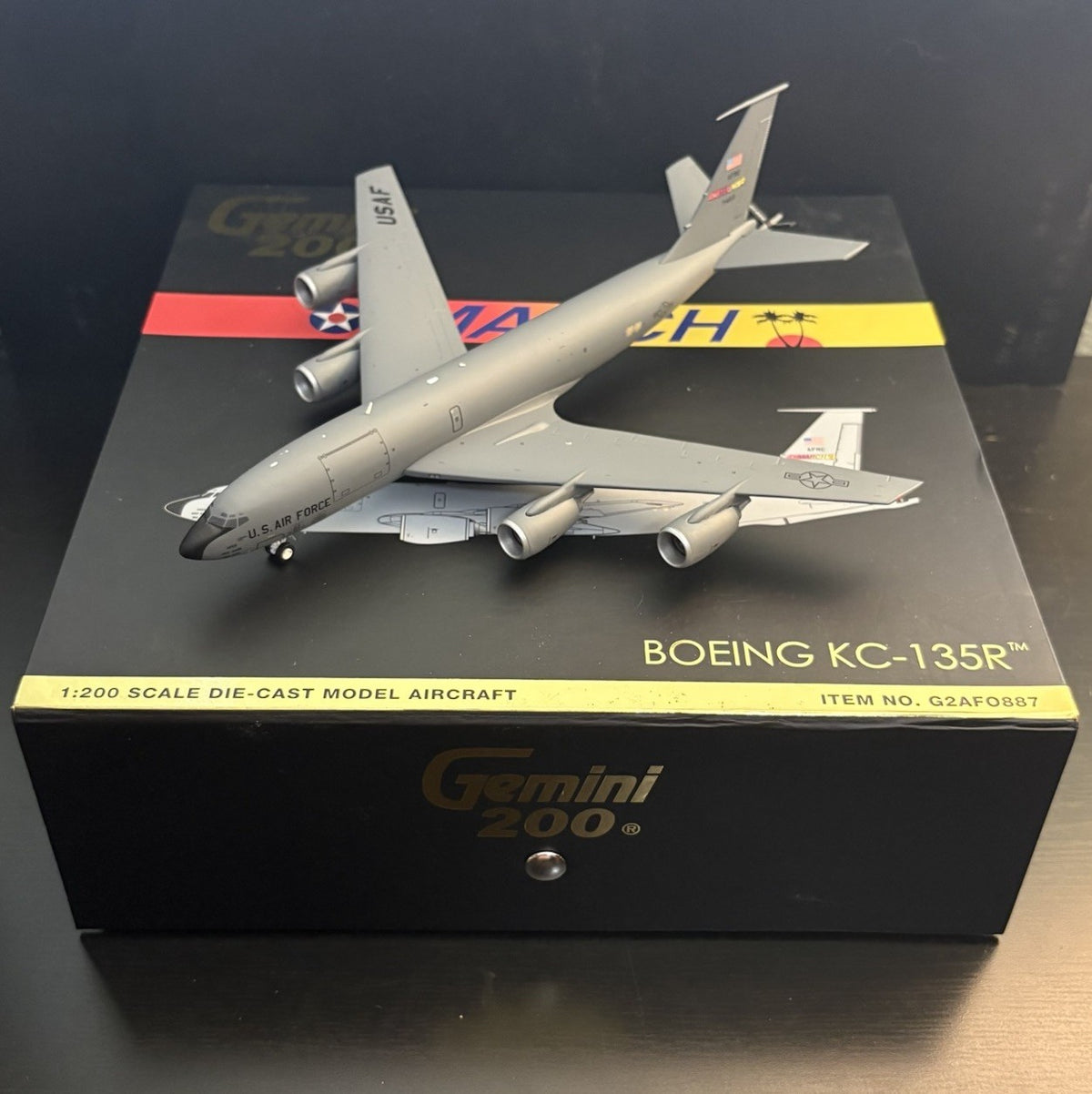 GeminiJets 1:200 USAF Boeing KC-135 57-1459 March ARB G2AFO887 Scale Model Plane