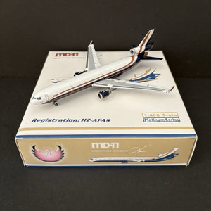 Phoenix Model 1:400 Saudi Arabian Royal McDonnell Douglas MD-11 HZ-AFAS 10250