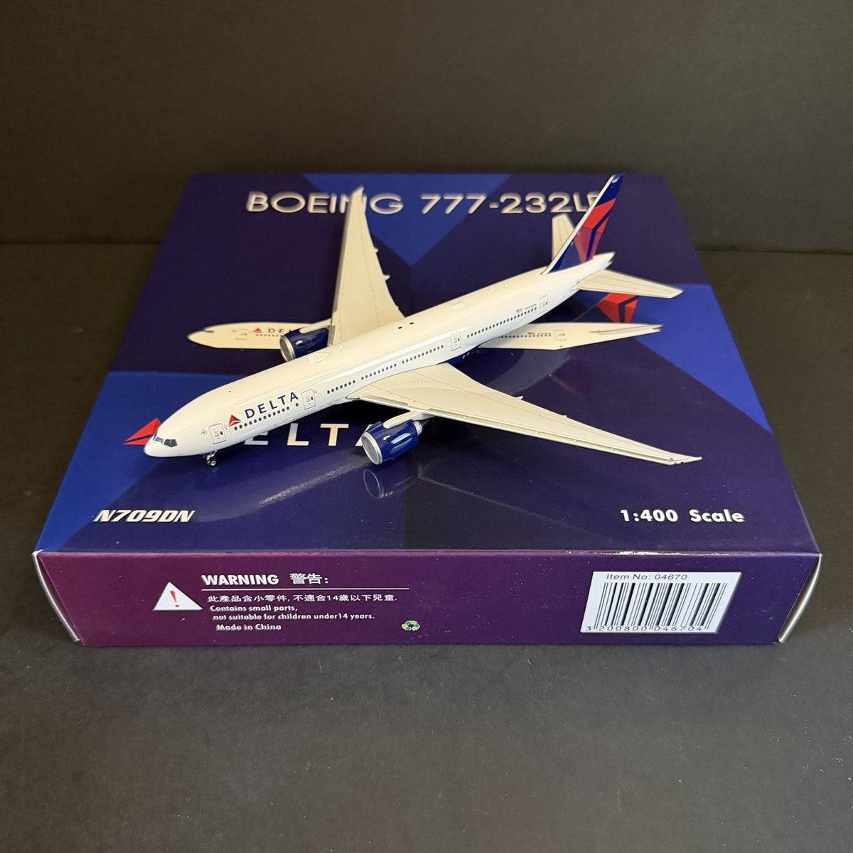 Phoenix Models 1:400 Delta Air Lines Boeing 777-200LR N709DN PH404670 Diecast