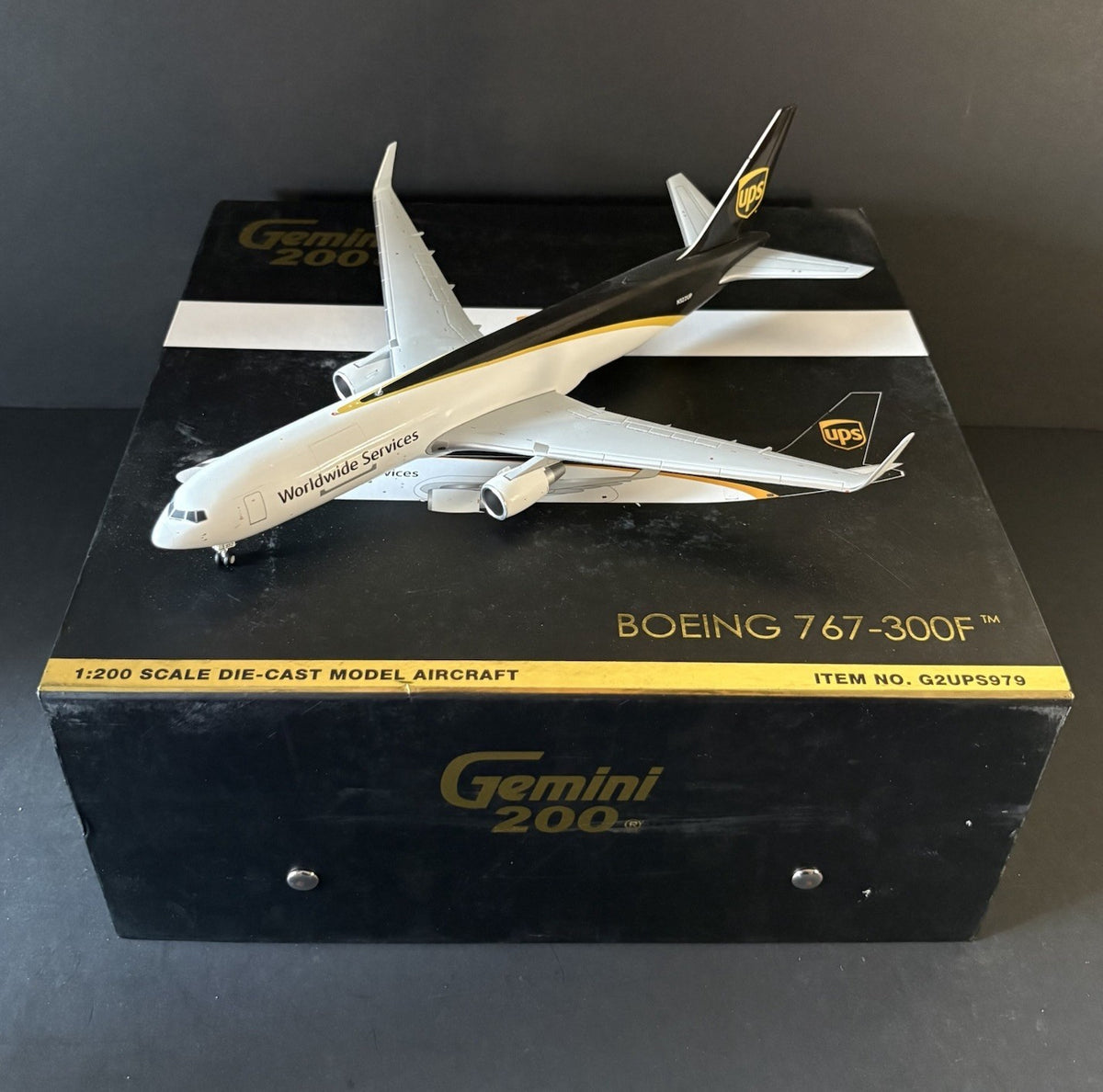 GeminiJets 1:200 UPS Boeing 767-300F N322UP G2UPS979 Diecast Scale Model Plane