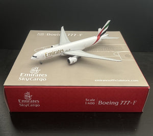 GeminiJets 1:400 Emirates Sky Cargo Boeing 777F A6-EFF GJUAE1286 Scale Diecast
