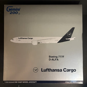 GeminiJets 1:200 Lufthansa Cargo Boeing 777F D-ALFA G2DLH1143 Scale Model Plane