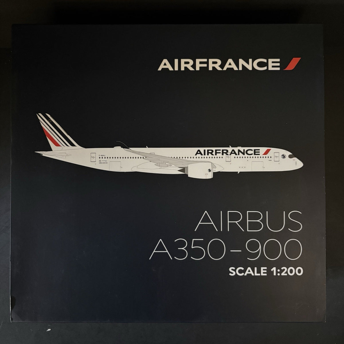 OneBird 1:200 Air France Airbus A350-900 F-HUVJ 54386 Scale Model Socatec Plane