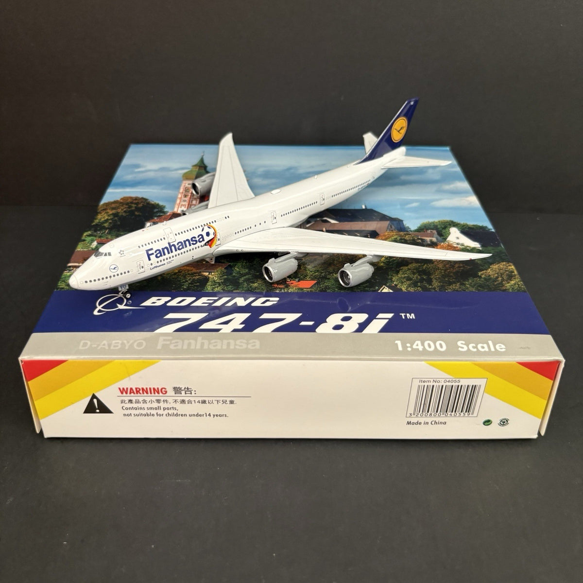 Phoenix Model 1:400 Lufthansa Boeing 747-8 D-ABYO "Fanhansa" 04055 Scale Diecast