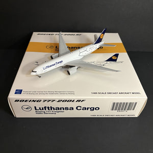 JC Wings 1:400 Lufthansa Cargo Boeing 777-200F BMW Vision iNext D-ALFE Model
