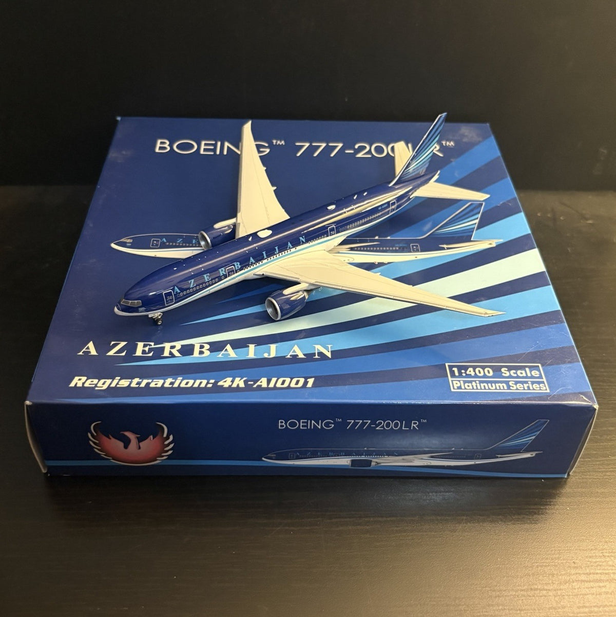 Phoenix Model 1:400 Azerbaijan Airlines Boeing 777-200LR 4K-AI001 11599 Scale