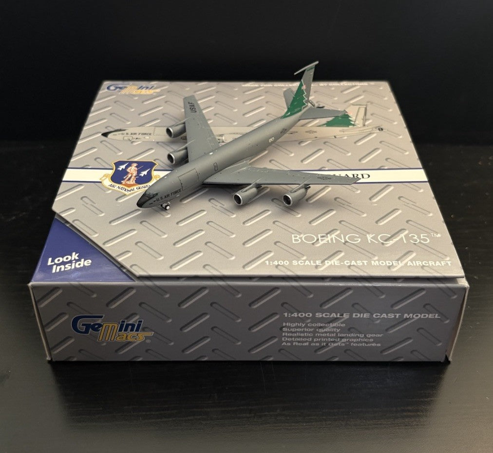 GeminiJets 1:400 USAF Boeing KC-135 58-0098 Maine ANG GMUSA117 Model Plane