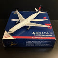 GeminiJets 1:400 Delta Air Lines Airbus A330-300 N801NW GJDAL932 Scale Model