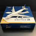 GeminiJets 1:400 United Airlines Boeing 747-400 N180UA GJUAL1368 Scale Airplane