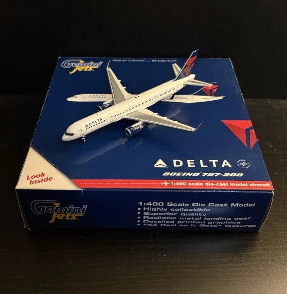 GeminiJets 1:400 Delta Air Lines Boeing 757-200 N703TW GJDAL884 Diecast Model