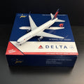 GeminiJets 1:400 Delta Air Lines Boeing 767-300ER N1201P GJDAL2104 Scale Model