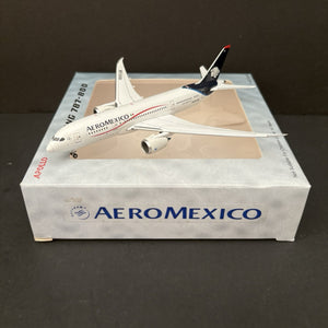 Apollo Models 1:400 AeroMexico Boeing 787-9 Dreamliner N965AM A13133 Diecast