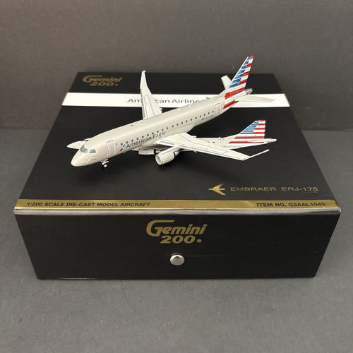 GeminiJets 1:200 American Eagle Embraer ERJ-175AR N233NN Envoy G2AAL1040 Model