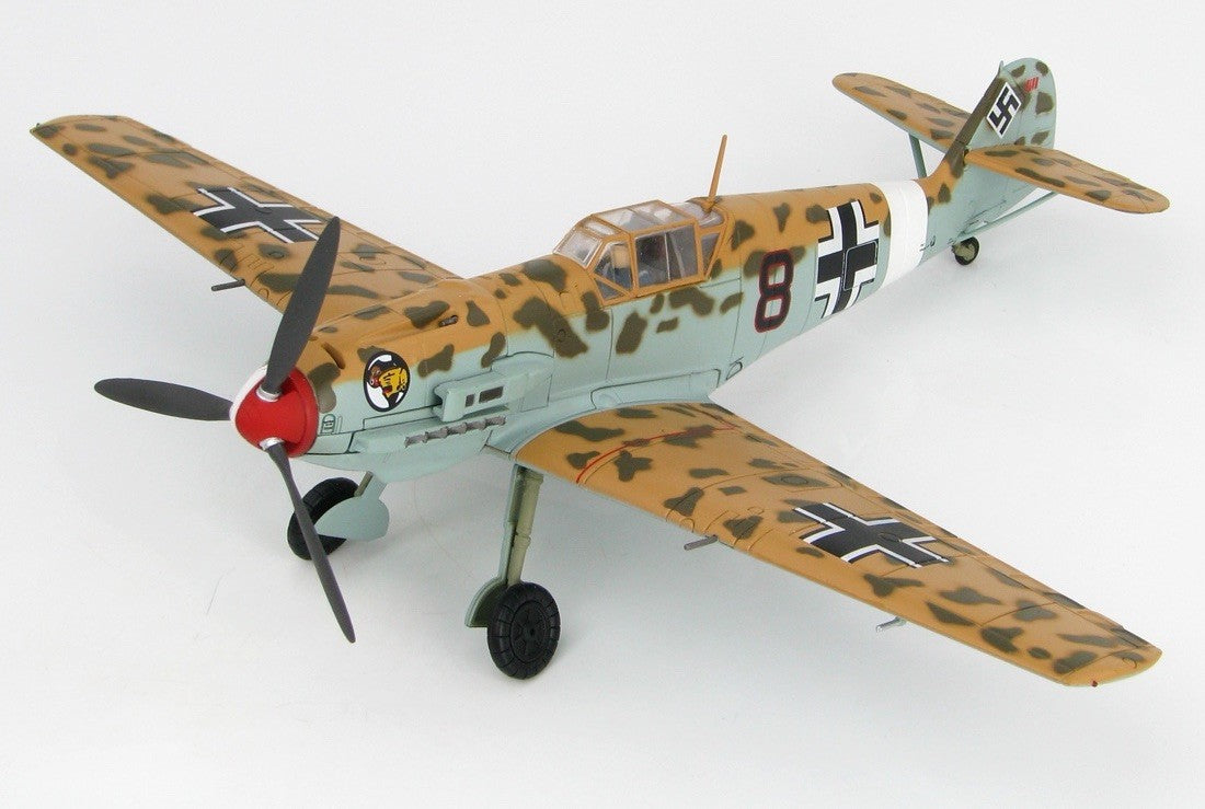Hobby Master HA8703 1:48 BF 109E-7/Trop Black 8, 2./JG 27, April 1941 Diecast