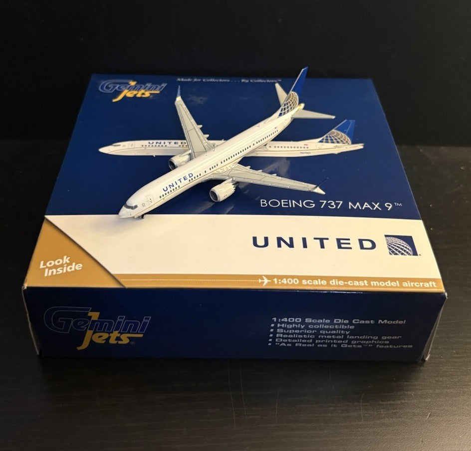 GeminiJets 1:400 United Airlines Boeing 737 MAX 9 N67501 GJUAL1784 Scale Model