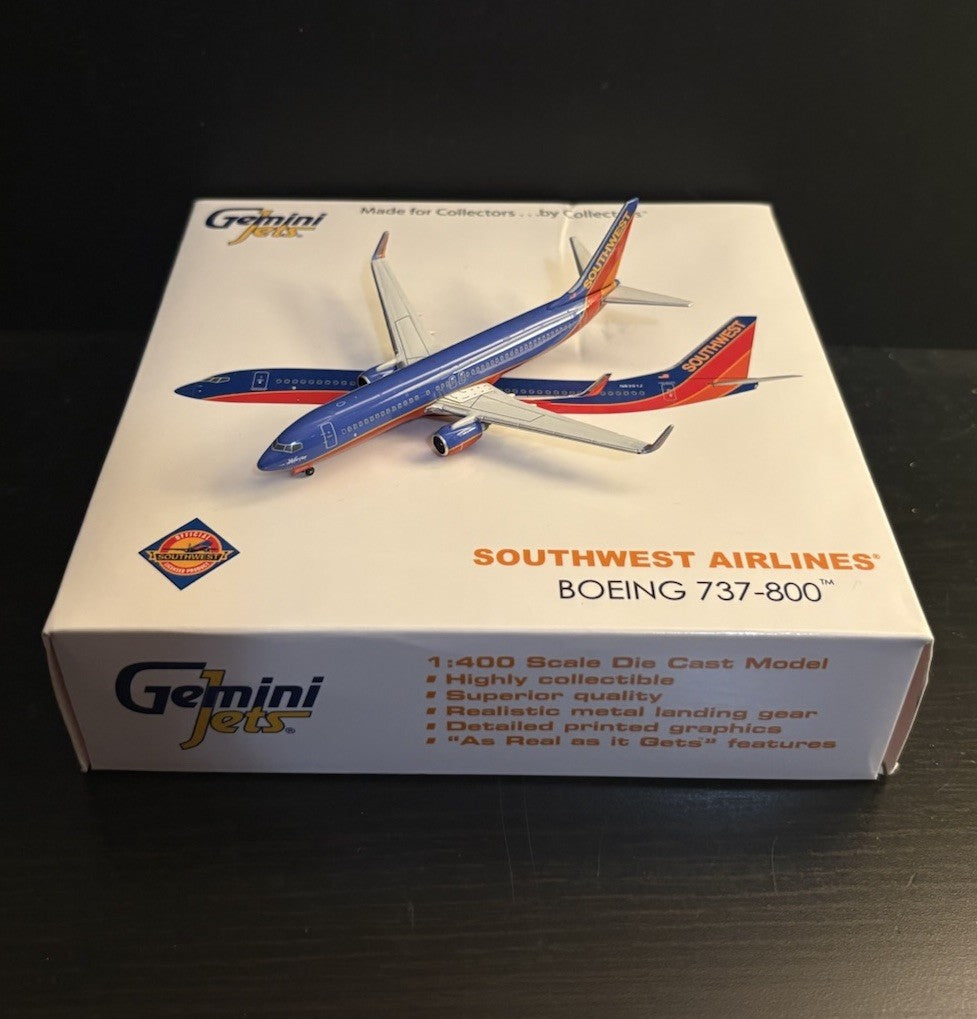 GeminiJets 1:400 Southwest Airlines Boeing 737-800 N8301J GJSWA1176 Scale Model