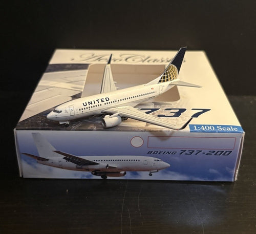 Aeroclassics 1:400 United Airlines Boeing 737-700 ACUAL1115C 2012s Colors N39728