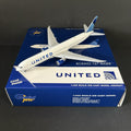 GeminiJets 1:400 United Airlines Boeing 767-400ER N76064 GJUAL2152 Scale Model