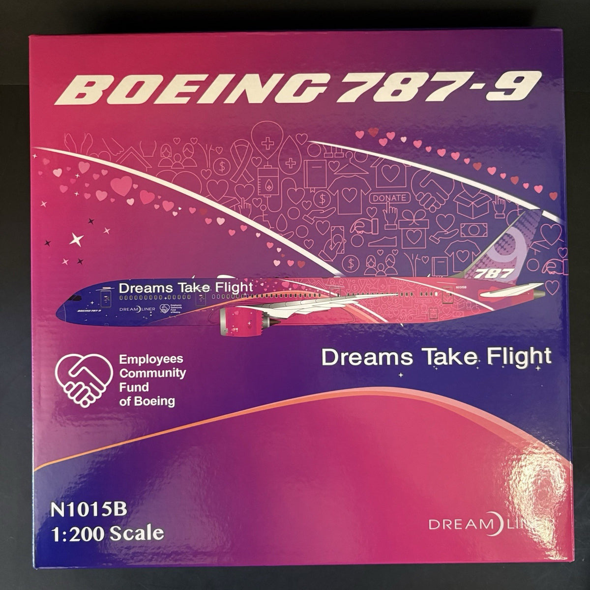 SQ Wings 1:200 Boeing 787-9 Dreamliner Dreams Take Flight N1015B L2128 Model