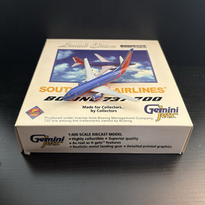 GeminiJets 1:400 Southwest Boeing 737-700 N795SW GJSWA253 Scale Model Airplane