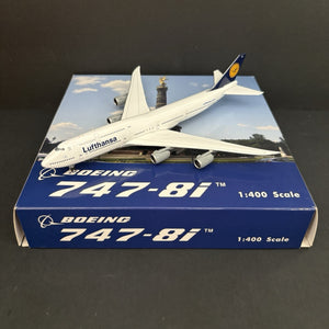 Phoenix Model 1:400 Lufthansa Boeing 747-8 D-ABYA Scale Diecast Airplane