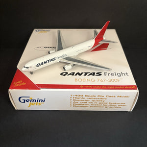 GeminiJets 1:400 Qantas Freight Boeing 767-300F VH-EFR GJQFA1040 Scale Model