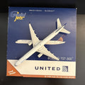 GeminiJets 1:400 United Airlines Boeing 757-300 N57869 GJUAL1394 Diecast Model